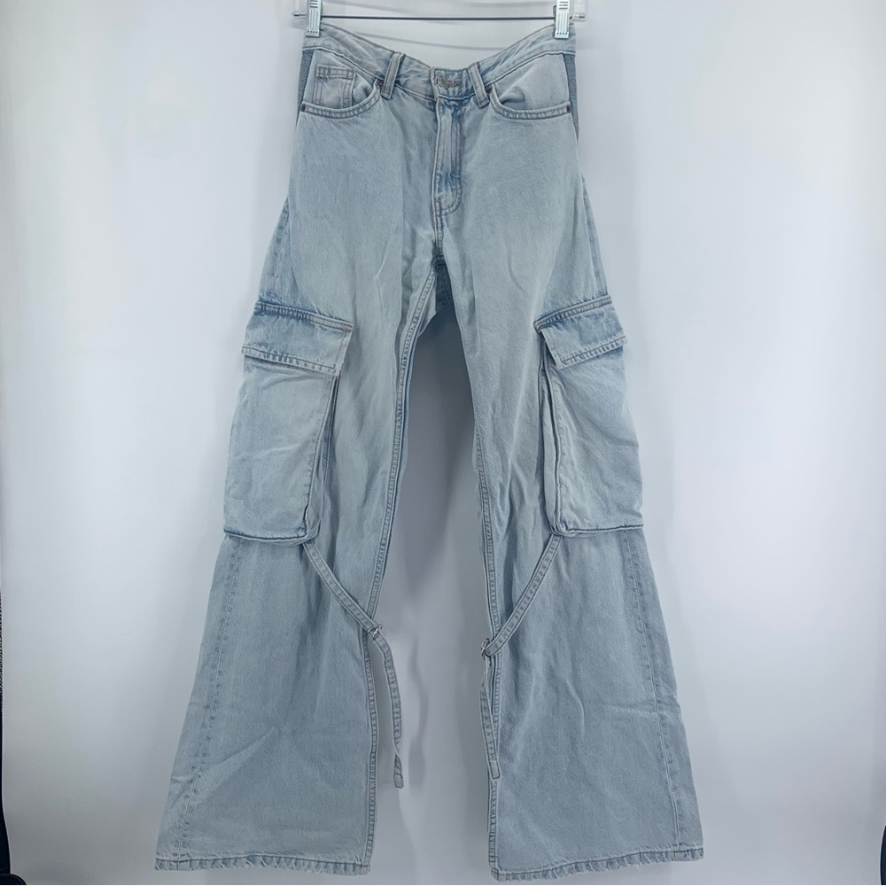 Low waisted Light Blue Cargo jeans